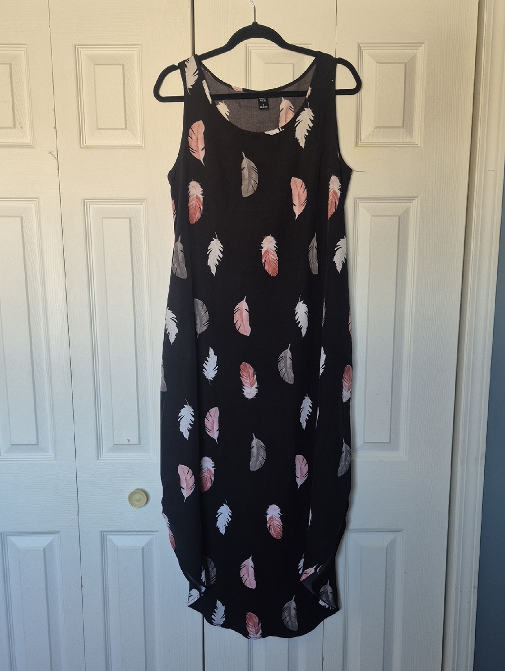 Sleeveless Black Maxi Dress with Pink & Gray Feather Print